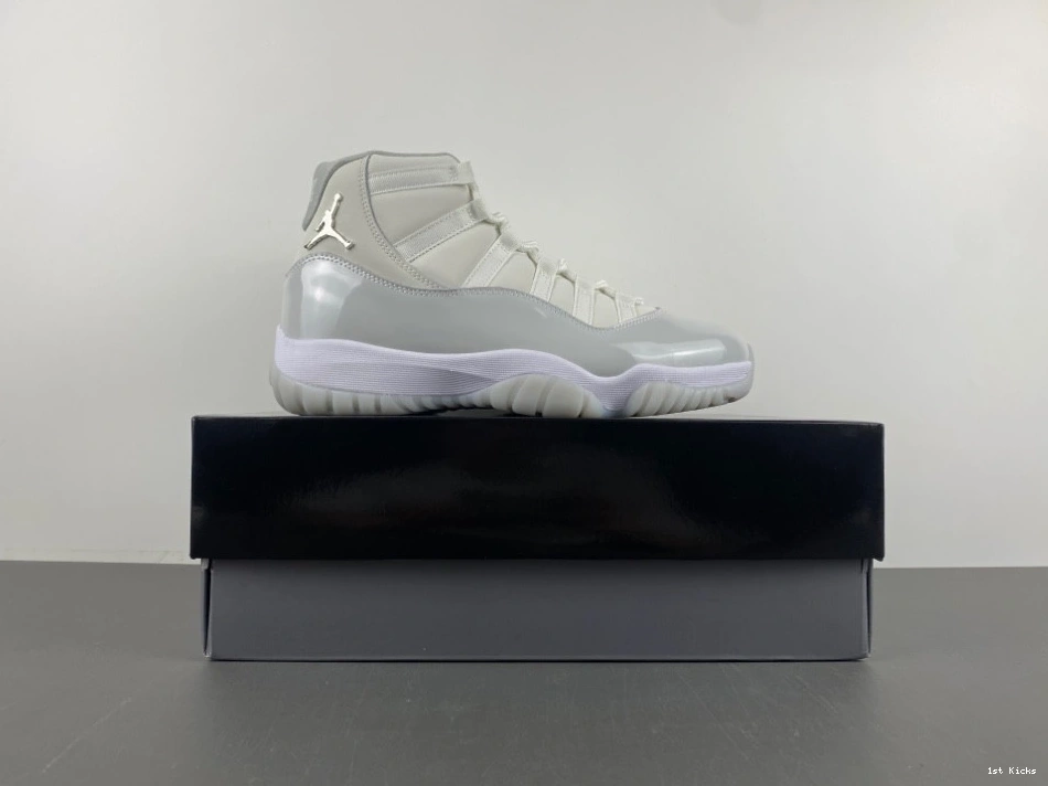 - 11 Finale Jordan (Women's) Retro AR0715-110 Grand 0408